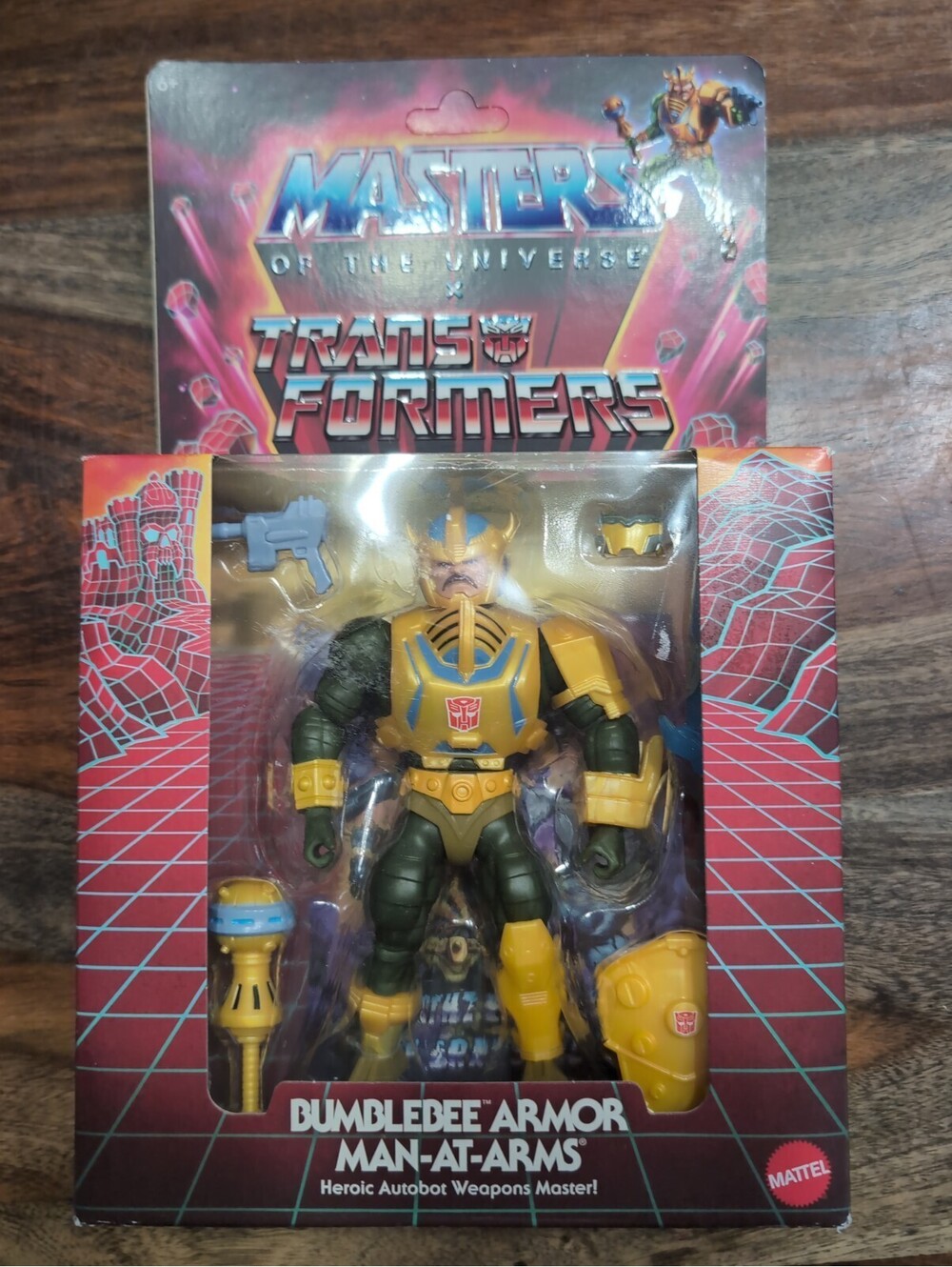 Masters Of The Universe X Transformers Bumblebee Armor Man At Arms NIB